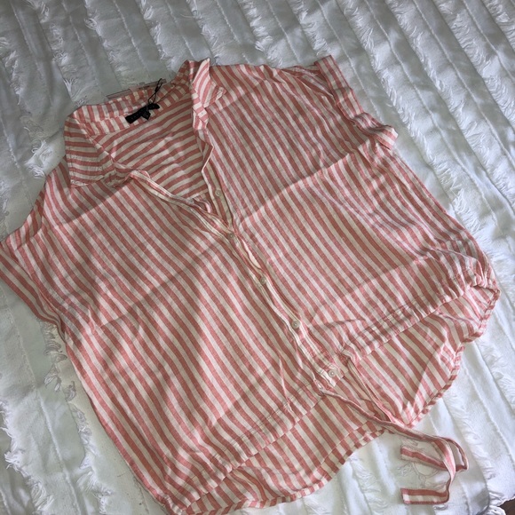 Top - Picture 2 of 4